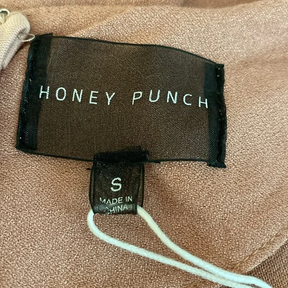 Elegant Long Sleeve Plunge Maxi Dress in Rose - Picture 11 of 14